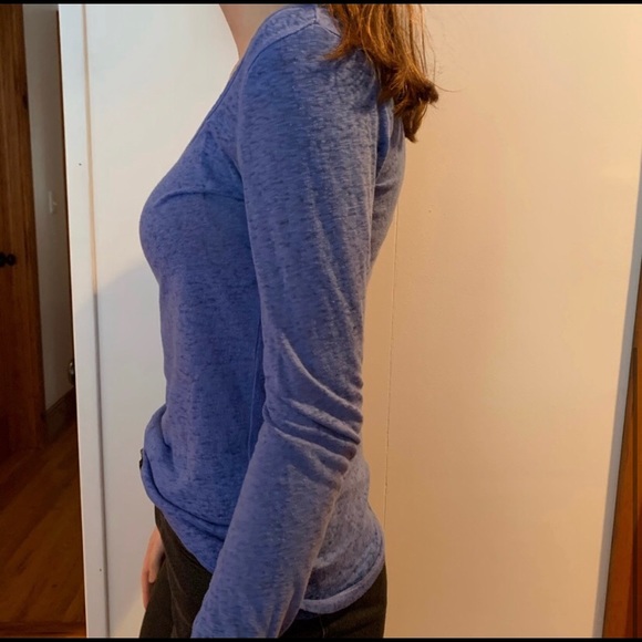 Blue scoop neck long sleeve top - Picture 3 of 3